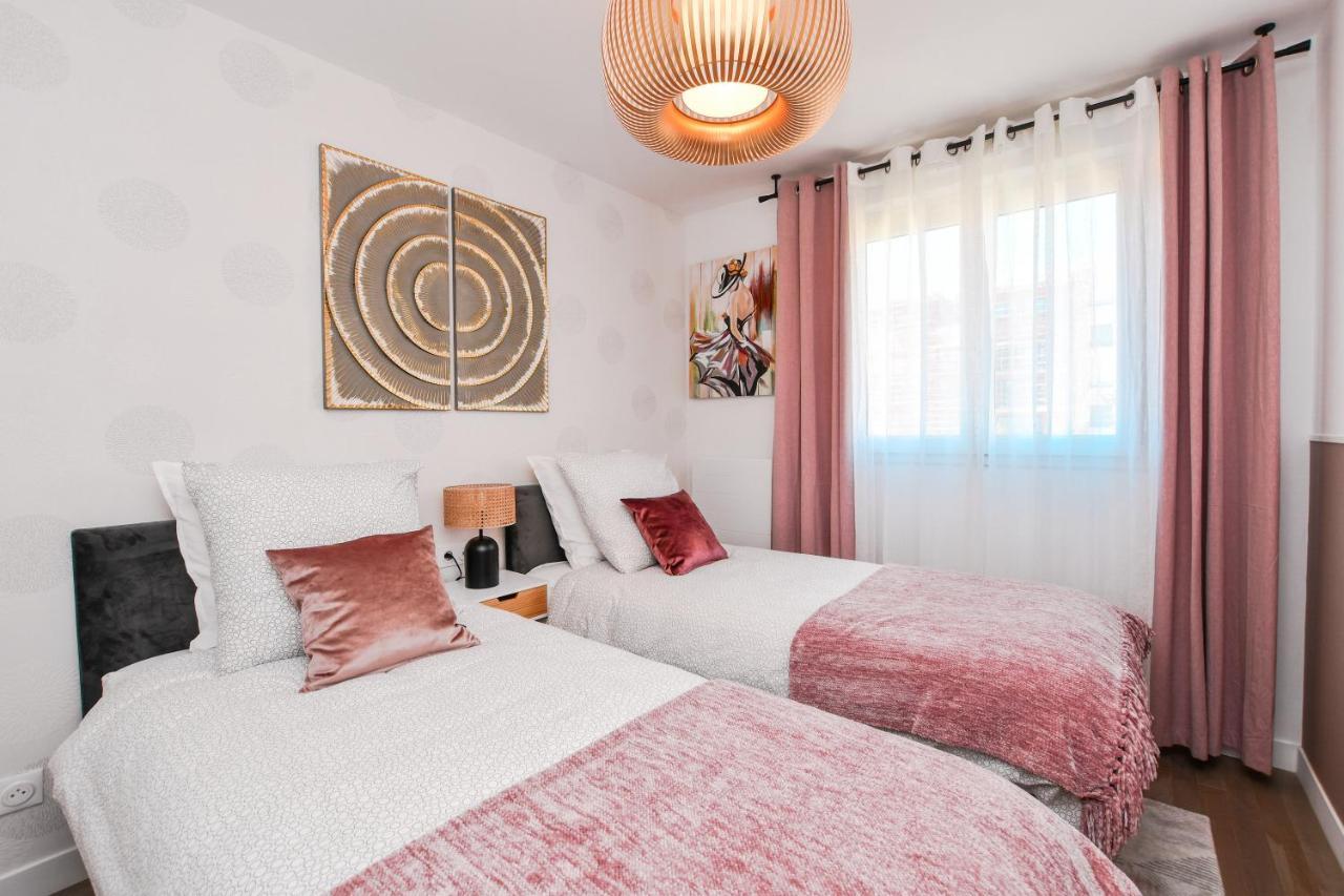 Perfect For Disney, Game Room, Rooftop, Parking Chessy  Bagian luar foto